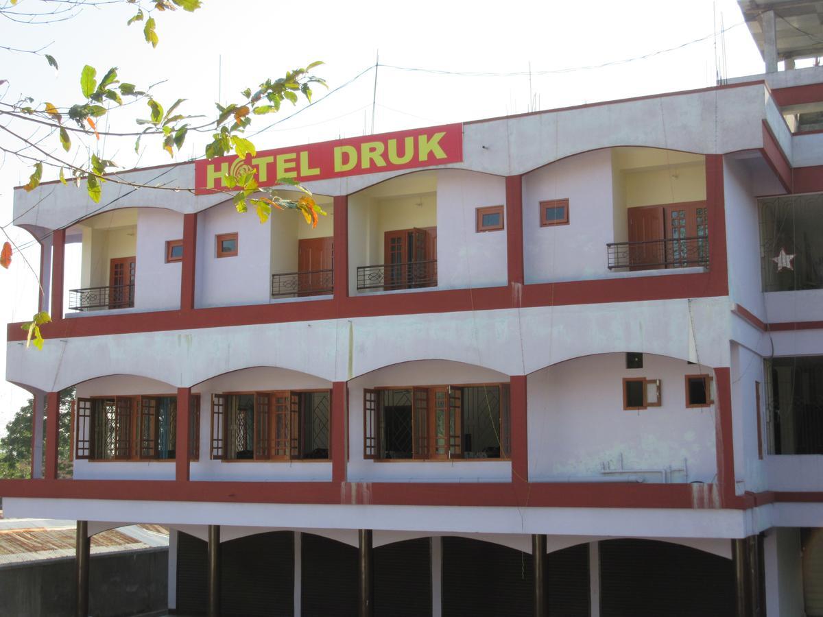 Hotel Druk Bhalukpung Esterno foto